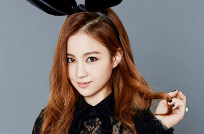 Ketemu di Pernikahan Mithra Jin, Lee Hi Selfie Imut Bareng Haru Putri Tablo