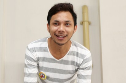 Sempat Tinggalkan Dunia Nyanyi, Norman Kamaru Comeback Jadi Produser Musik