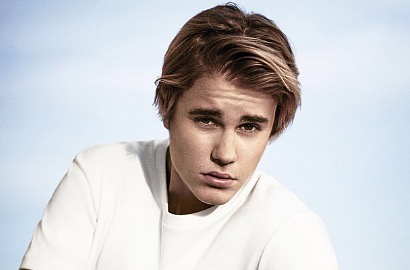 Foto Bugil Menyebar, Justin Bieber Justru Bikin Ayah Bangga