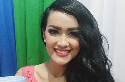 Cie, Julia Perez Semangati Radja Nainggolan yang Akan Bertanding