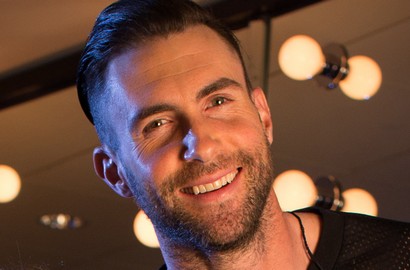 Terinspirasi MV 'Sugar', Adam Levine Bakal Buat Reality Show TV