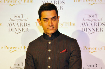 Super Bangga, Aamir Khan Beli Lukisan Anak Sendiri di Pameran