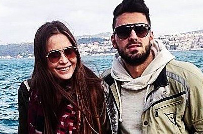 Selin Sezgin 'Melek' Pamer Kencan Lagi Sambil Nonton Bola