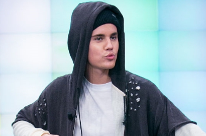 Justin Bieber Akui Semakin Jauh dari Sang Ibu, Kenapa?
