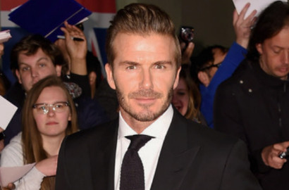 Kunjungi Nepal, Wajah Tampan David Beckham Berubah Jadi Merah