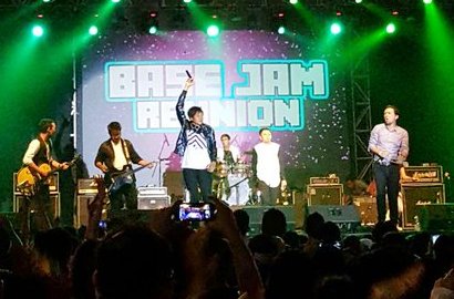 Obati Kangen Fans, Base Jam-Kla Project cs Meriahkan '90's Festival'