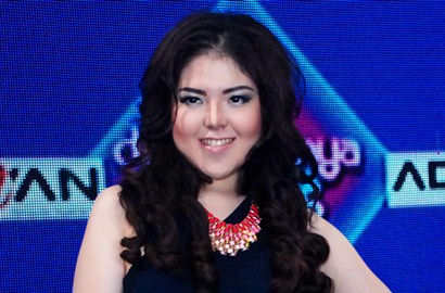 Sudah Langsing dan Cantik, Tina Toon Ternyata Operasi Plastik?