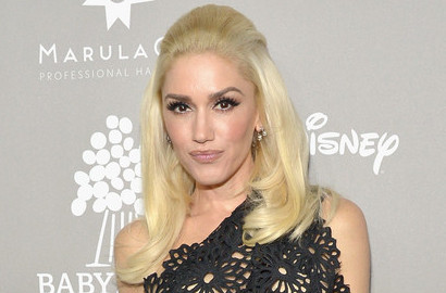 Tak Hanya Suami, Pengasuh Anak Ternyata Juga 'Curi' Gaya Busana Gwen Stefani