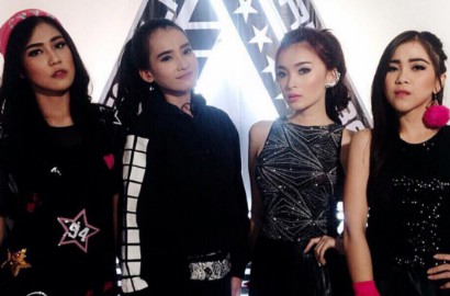 Bareng Adila Fitri di Teaser MV Single Baru, Cherry Belle Dibilang Mirip 2NE1