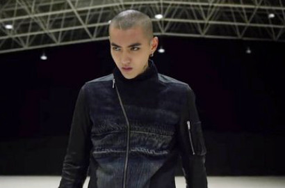 Super Kece, Intip Aksi Keren Kris Eks EXO di 'Bad Girl' Versi Dance