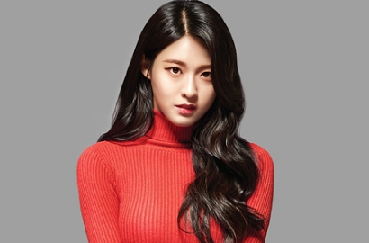 Dicuri Lagi, Beredar Foto Pelaku yang Ambil Stiker Seolhyun AOA Berukuran Asli