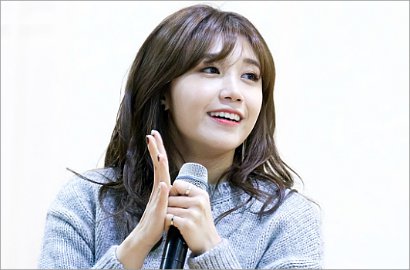 Intip Manisnya Eun Ji A Pink Reuni dengan Sang Ayah di 'Reply 1997'