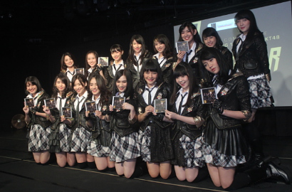 Menang di Mom & Kids Awards 2015, JKT48 Girang Tampilkan 'Beginner'