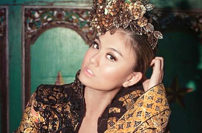 Kalahkan Idol K-Pop Jieun, Agnes Monica Masuk Daftar Wanita Tercantik Sedunia
