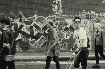 Winner Siap Comeback, Mino Cium Mesra Cewek di Teaser 'Exit Movement'