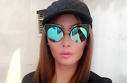 Ganti Kiblat Fashion ke Eropa, Inul Daratista Tiru Gaya Nicki Minaj