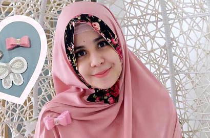 Risty Tagor Ternyata Lahirkan Anak Tanpa Didampingi Stuart Collin