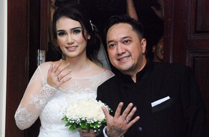 Resmi Dinikahi Franky, Feby Febiola Tetap Dipanggil Tante oleh Anak Tiri