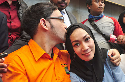 Sandy Tumiwa Dipenjara, Istri Baru Hamil Dua Bulan