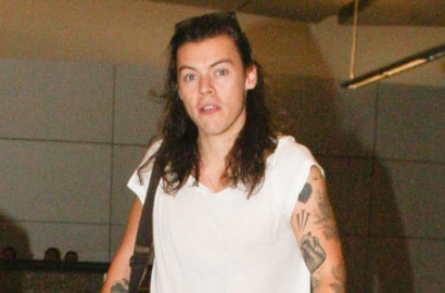 Tulis Lirik Taylor Swift Saat Ulang Tahun, Harry Styles Bikin Heboh Fans