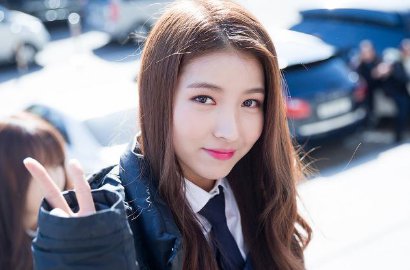 Tinggi dan Langsing, Tubuh Sowon G-Friend Jadi Dambaan Netter