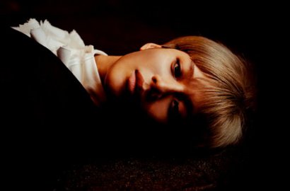 Ngedance Dalam Balutan Jas, Taemin Menawan di MV 'Press Your Number' ver. 2
