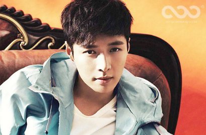 Tertangkap Kamera di Bandara Tiongkok, Lay Bakal Susul EXO ke Jakarta?