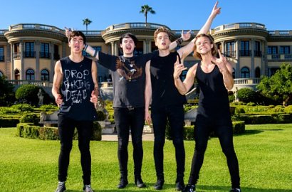 Sudah Heboh Sejak Check Sound, 5SOS Bikin Penggemar Turut Nyanyi di Konser Jakarta