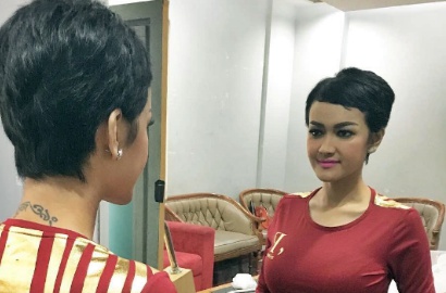 Pasca Gugat Cerai Gaston, Julia Perez Mengaku Sangat Terpukul
