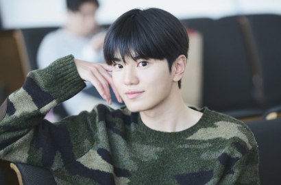 Foto Ini Bikin Sungjong Infinite Dikira Kembaran Song Hye Kyo, Semirip Apa Sih?