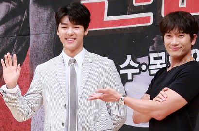 Pamer Album dari Min Hyuk, Ji Sung Dukung Comeback CN Blue