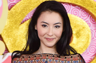 Sudah Jadi Aktris Papan Atas, Publik Heboh Lihat Cecilia Cheung Naik Angkutan Umum