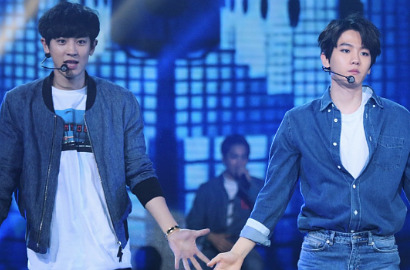 Ciee Romantisnya Chanyeol-Baekhyun EXO 'Kencan' Malam Naik Skuter