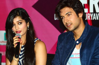Tiba di Surabaya, Shivin-Digangana Sukses Bikin Fans Serial 'Veera' Heboh