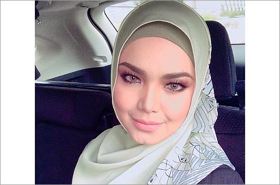 Siti Liza Kaget Diberi Kejutan Video Ulang Tahun dari Siti Nurhaliza