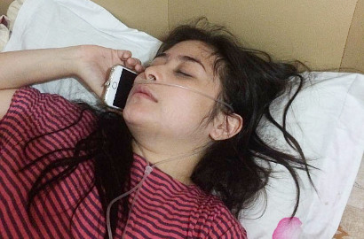 Jatuh Sakit, Prilly Latuconsina Bikin Netter Sedih
