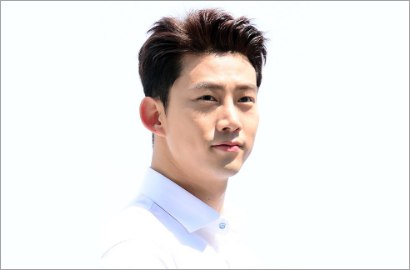 Aslinya Lebih Ganteng, Taecyeon 2PM Bikin Orang Ternganga di Jamsil Stadium