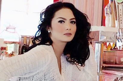 Gaun Krisdayanti Dituding Netter Jiplak Gaya Jennifer Lopez