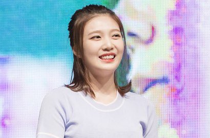 Cantik Banget, Joy Red Velvet Pamer Bahu Mulus di Instagram