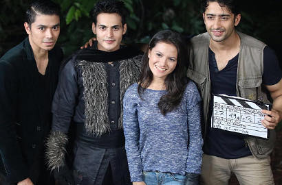 Foto Bareng Marsha Aruan, Netter Protes Shaheer Ikut Main 'Roro Jonggrang'