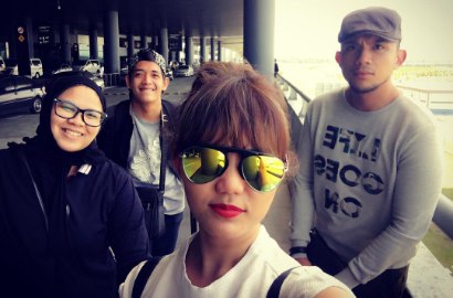 Akhirnya Bertemu, Rina Nose dan Fakhrul 'Mojok' di Kafe Remang-Remang?