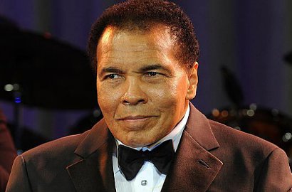 Petinju Muhammad Ali Ternyata Pernah Pamer Tinju Kiri di Indonesia