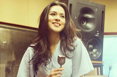 Ulang Tahun, Raisa Kirim Ciuman Sayang dari Amerika
