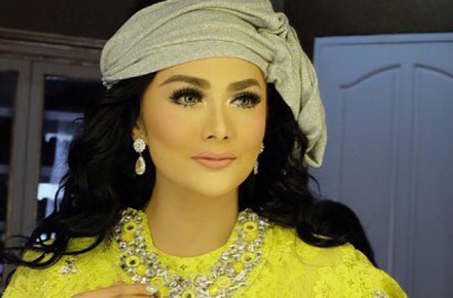 Ajarkan Ilmu Agama, Krisdayanti Panggil Guru Ngaji Privat Demi Anak