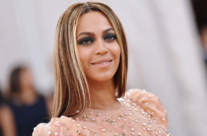 Bersin di Panggung Saat Konser, Beyonce Tetap Dipuji Menakjubkan
