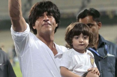 Imutnya Kebangetan, Intip Kecenya Putra Bungsu Shahrukh Khan Pakai Kacamata