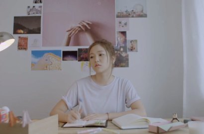 Yeri Red Velvet Jadi Remaja Galau di MV 'Way Back Home' J-Min