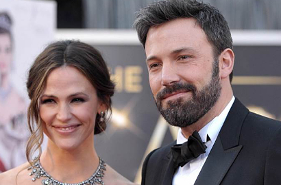 Sempat Ngebet Pisah, Ben Affleck-Jennifer Garner Malah Tunda Perceraian