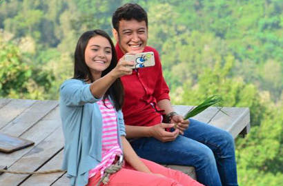Serunya Dimas Anggara dan Amanda Rawles Syuting Film 'Promise'