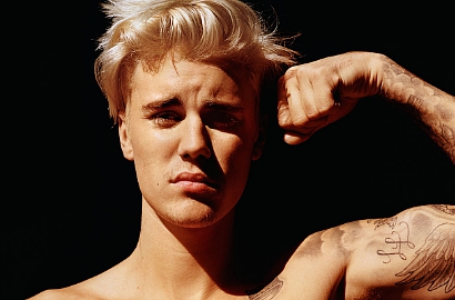 Gandeng Cewek Baru, Justin Bieber Sewa Gedung Bioskop untuk Kencan Romantis